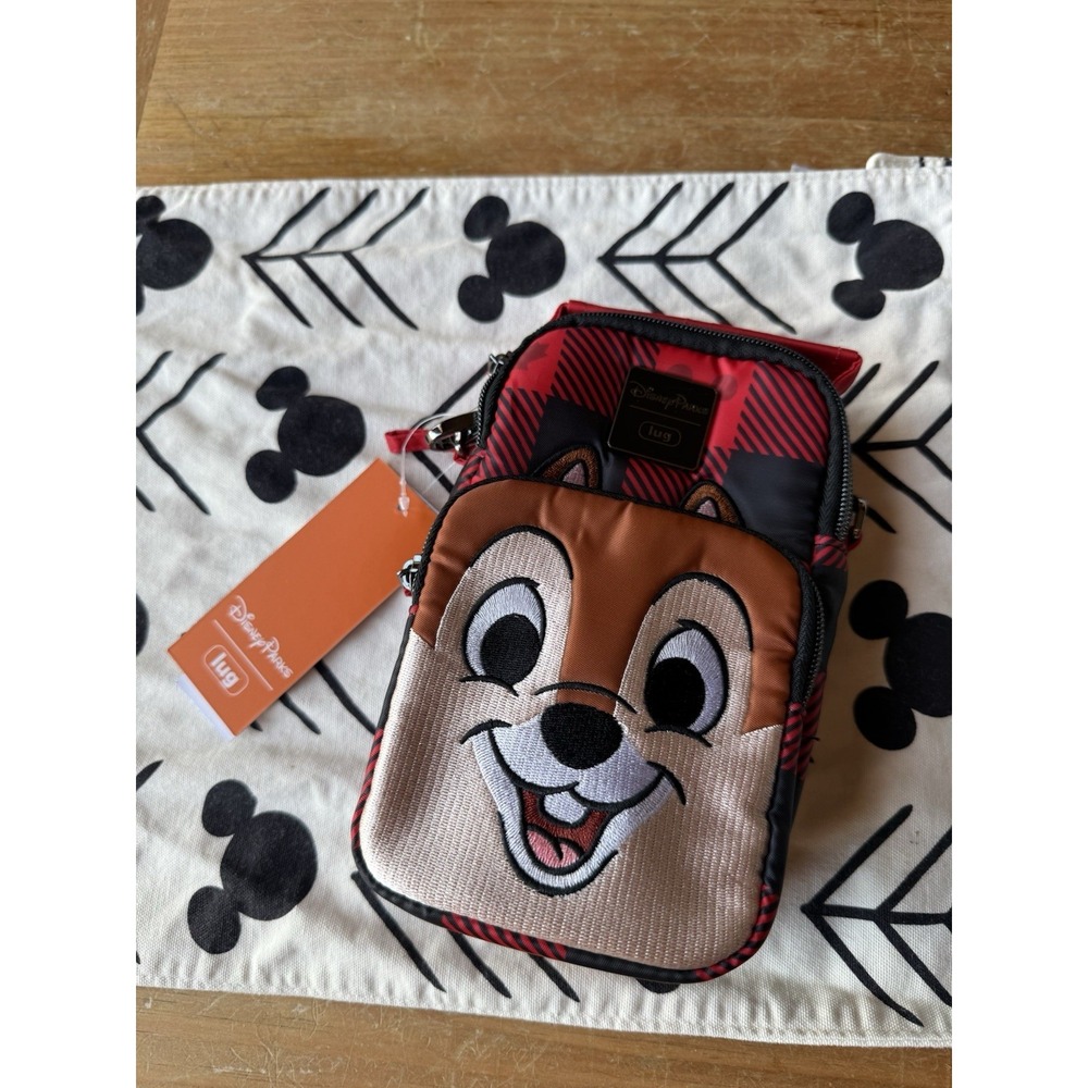 Disney Park LUG Epcot Canada Chip Skeeter Convertible Crossbody Belt Bag Retired